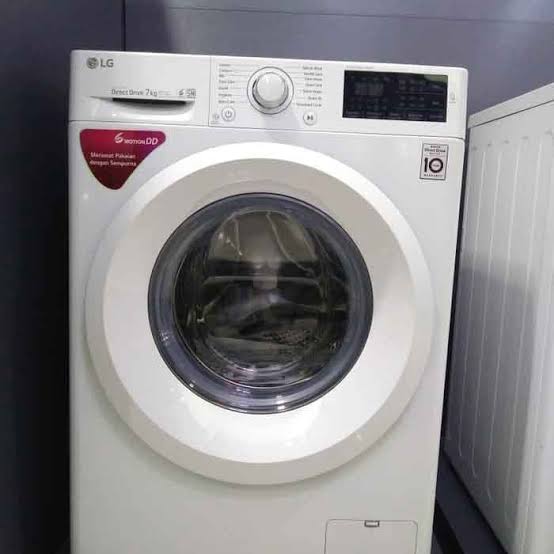 Mesin cuci normal setelah diservis